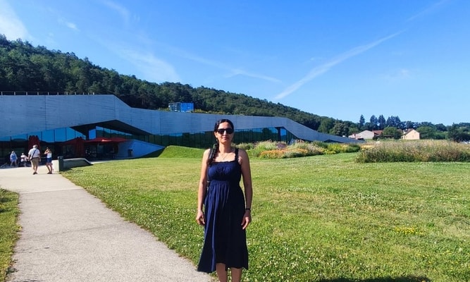 Elham Ghasidian Lascaux