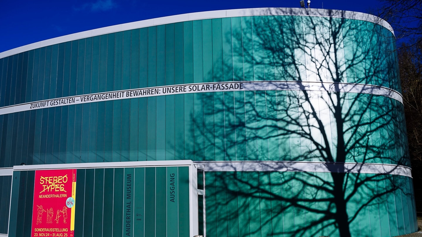 Solarfassade des Neanderthal Museum