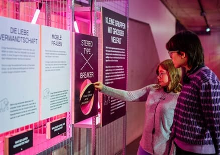 Sonderausstellung Neanderthalerin_Think critically